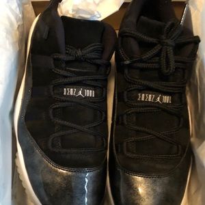 Air Jordan 11  Retro Low